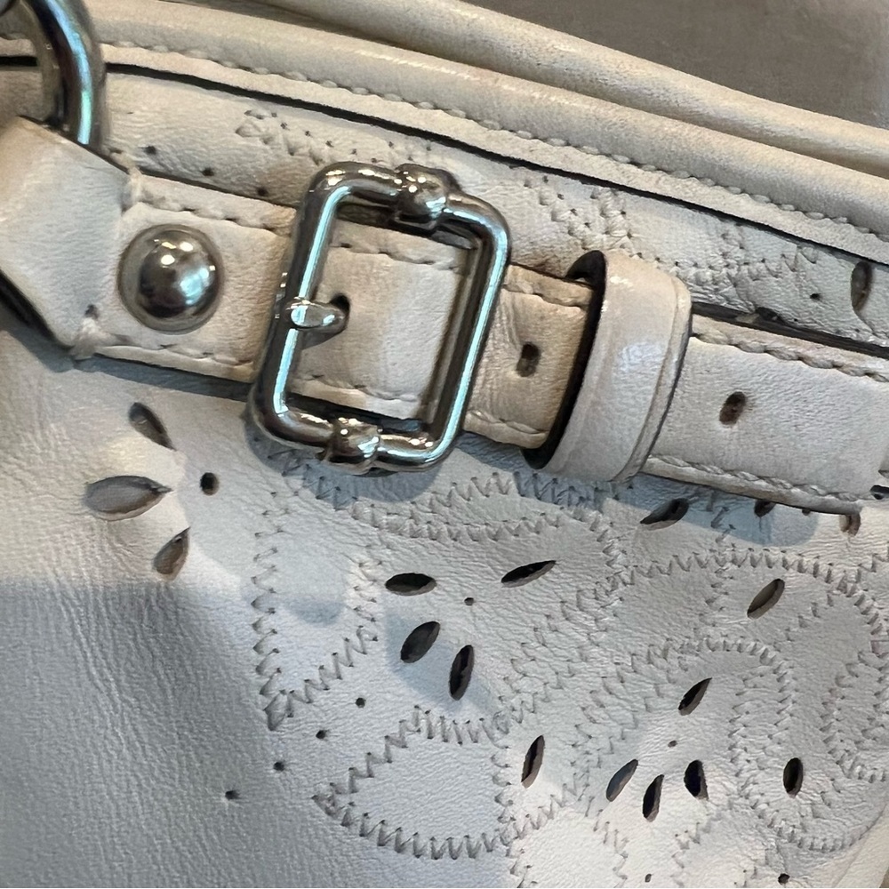 Coach 19624 Madison Tossed Laser Lindsey Satchel - Picture 6 of 12